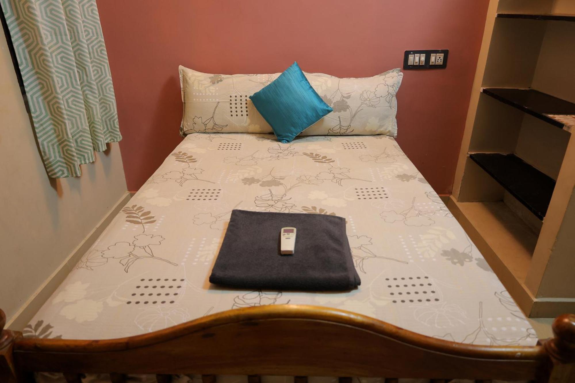 The Club House Hotell Pondicherry Exteriör bild